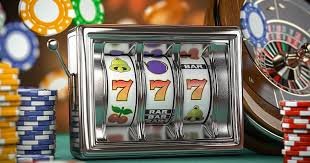 Philippines player aiming at fish targets on scatter win mobile game table
